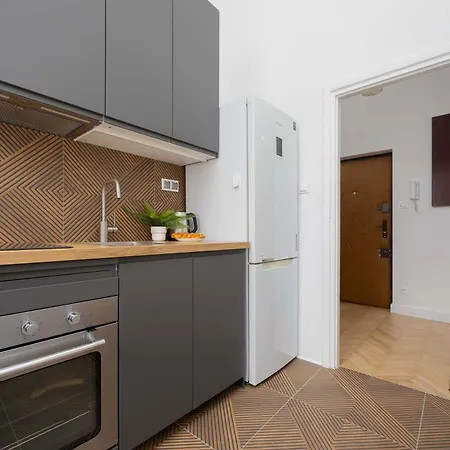 Podwale Cozy For 6 Guests Old Town By Renters Varsóvia