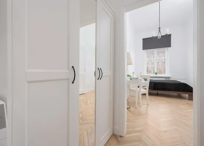 Podwale Cozy For 6 Guests Old Town By Renters Varsovie